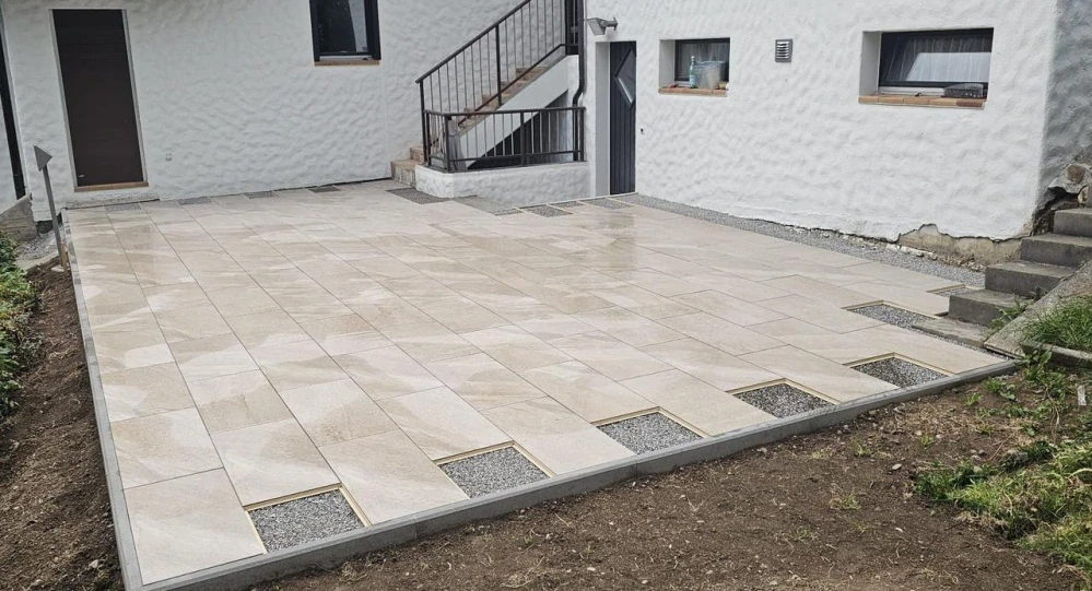 Škárovací profil "T" pod dlažbu | Špárfix | špára 3 mm | dľžka 2 m